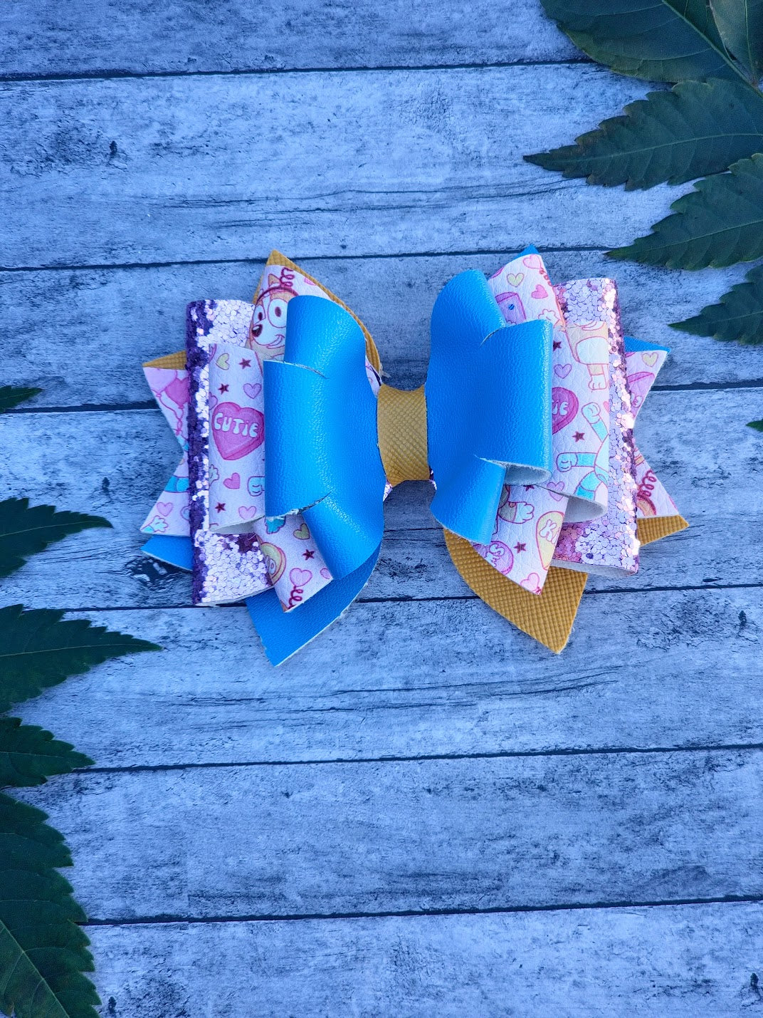 Bluey & Bingo Valentine Layered Bow (4-inch)